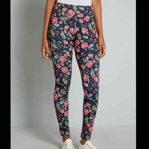 MODCLOTH navy floral leggings, XS.